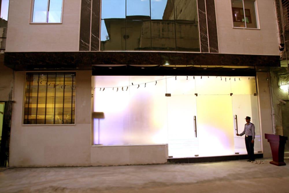 Dewdrop Intercity Hotel Delhi  Extérieur photo