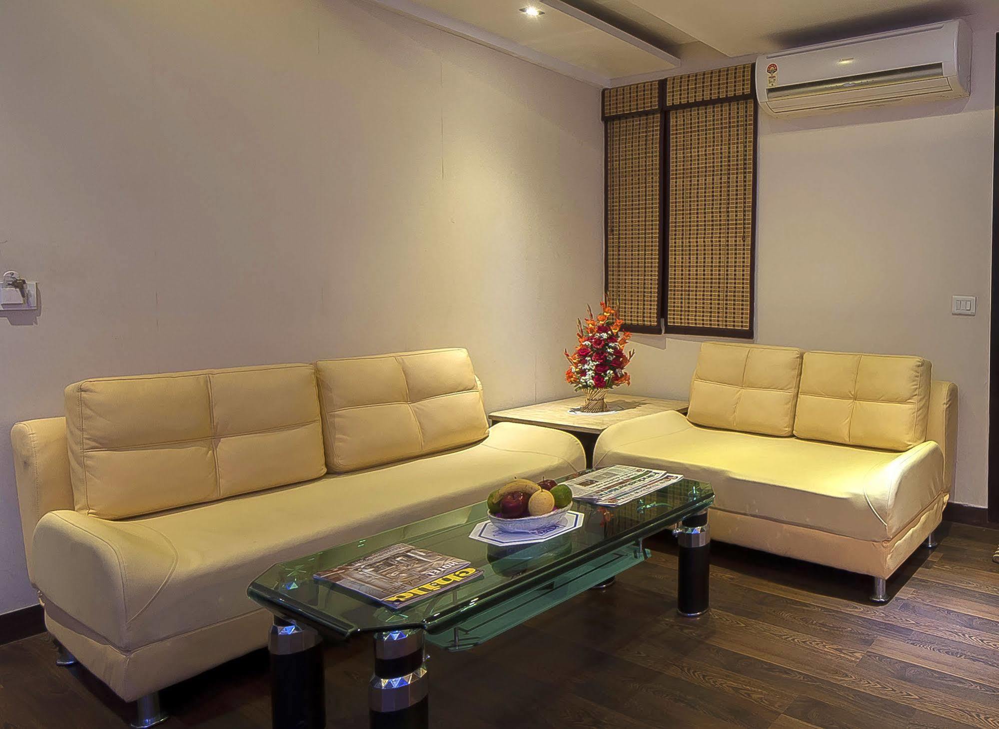 Dewdrop Intercity Hotel Delhi  Extérieur photo