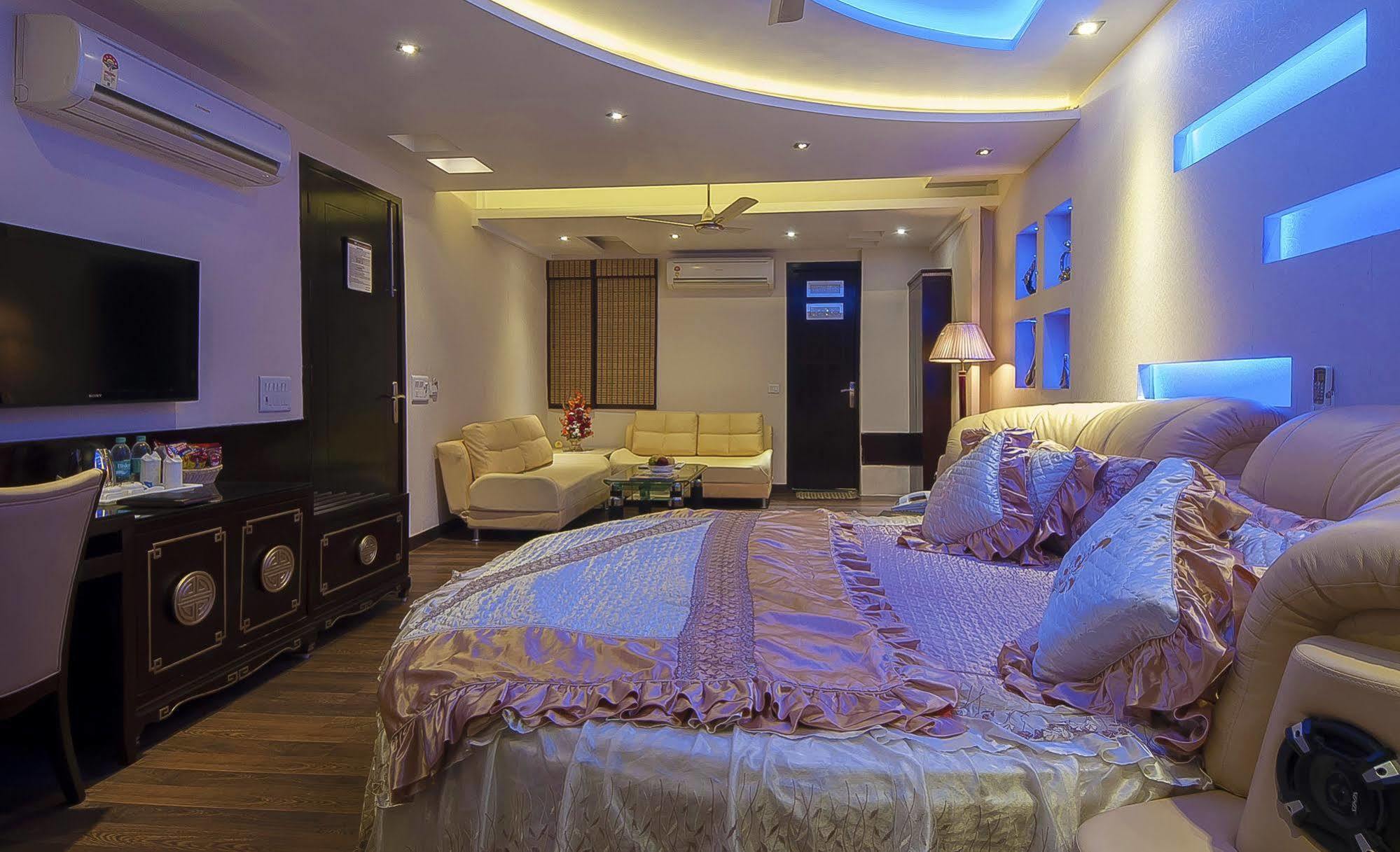 Dewdrop Intercity Hotel Delhi  Extérieur photo