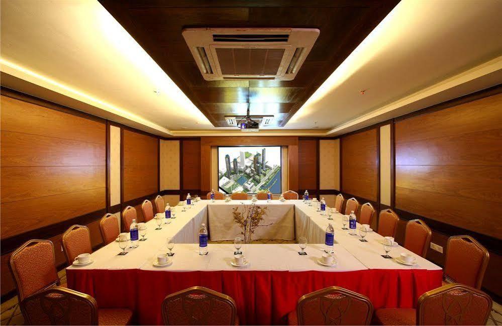Dewdrop Intercity Hotel Delhi  Extérieur photo